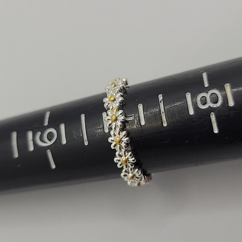 Very Cute Ring - image 3